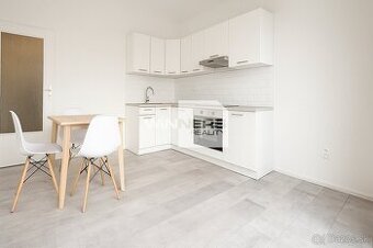 3-izb.byt 58,25 m2 s balkónom J. Farkaša, Senec + samostatná