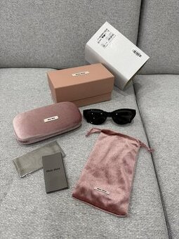 Miu miu dámske slnečné okuliare / nové, komplet balenie