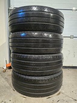 Letné Pneu Continental 215/60 R17 C