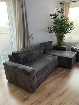 Menčestrový rozkladací gauč