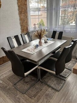 Predám jedalenske stoličky