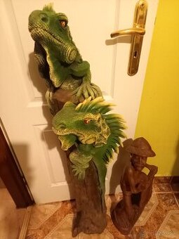 Drevené sochy leguány a Loviaci rybár - 1