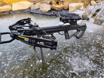 Kladkova kusa guilotine M