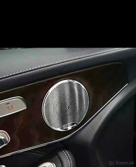 Kryty reproduktorov burmester Mercedes