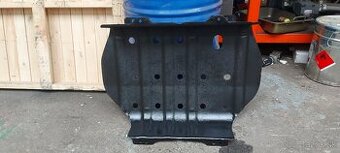 Plechový kryt nadrže