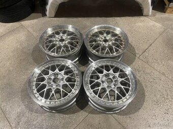 Rays Volk Racing 5x114,3 R17