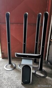 LG subwoofer 300 wat plus repraky 140 wat