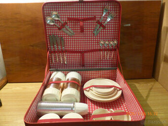 Predám retro kemingovú súpravu