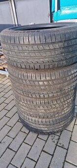235/45 R18 Letné pneumatiky.