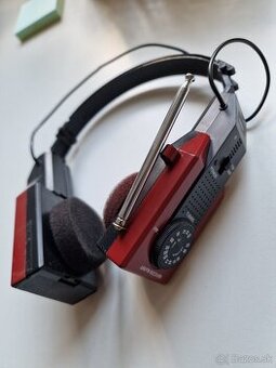 Retro slúchadlá s AM/FM rádiom a teleskopickou anténou