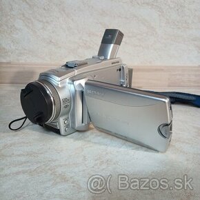 Sony DCR-HC85E polo-profesionalna kamera na MINI DV v TOP - 1