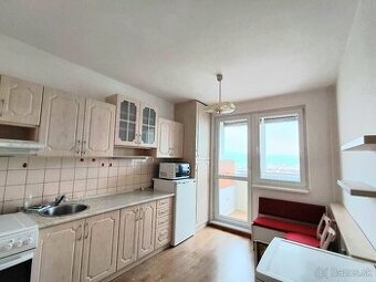REZERVOVANÉ-Pod lesom: 3-izbový byt, 72 m2, lodžia, Kanianka