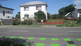 Ponúkam na predaj veľký pozemok 5525 m2 v meste Michalovce