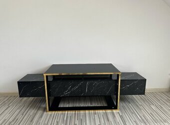 Stolík pod TV