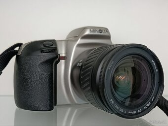 Analógová zrkadlovka Minolta