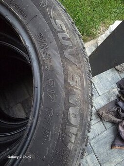 Zimne pneu 215/65r17