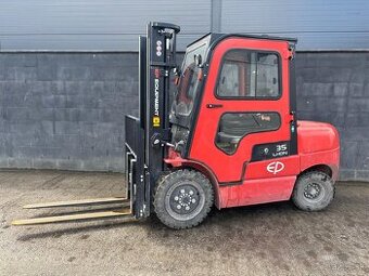 Vysokozdvižný vozík EP EFL352