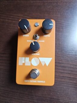 Universal Audio UAFX Flow tremolo