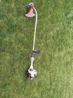 Rezervované .Darujem za odvoz nefunkčnú kosačku stihl