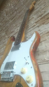 Fender Squier Standard Fat Stratocaster.