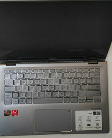 Asus ZenBook 14" (dotykový, 100% sRGB, 1920x1080p)