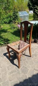 Starožitné stoličky na rekonštrukciu