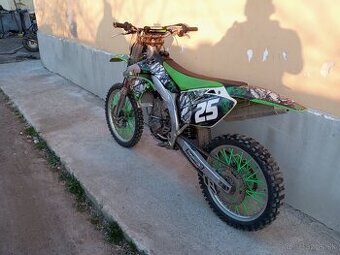 Predám/Kawasaki kxf 450 orginal KROS .rv 2006