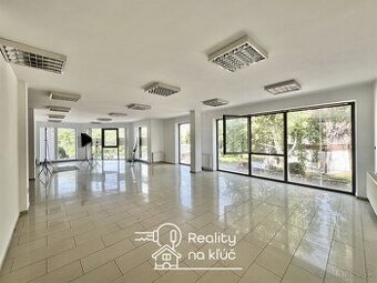 Na prenájom obchodný priestor na Podzámskej ul. pri tržnici