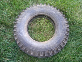 pneu 8,25-20