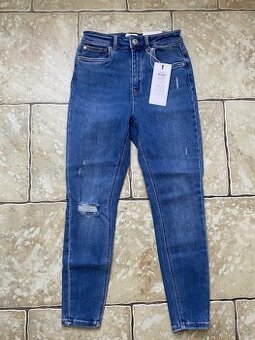 Nové skinny rifle Only