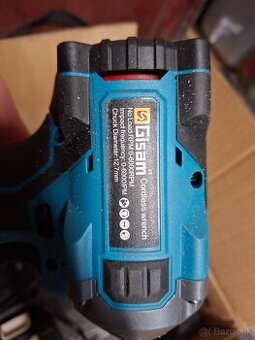 Gisam-rázový uťahovák