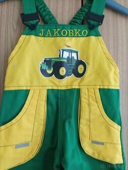 Zelené montérky s motívom