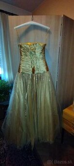Plesové šaty