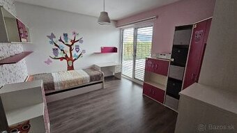 Detská dievčenská izba