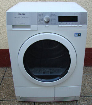 Kondenzačná sušička prádla AEG na súčiastky