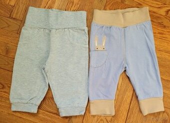 Veľ. 62 2ks Tepláčiky