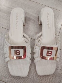 Elegantné biele šľapky v.41