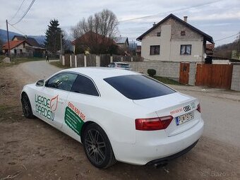 Predam na diely alebo na opravu audi a5