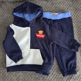 Teplakova suprava Levi's