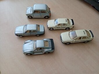 Konvolut autíček na setrv.-zpětný chod-5 ks-11 cm