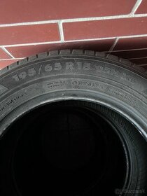 Predam letne pneu Nokian 195/65 R15