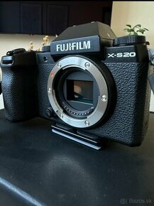 Predam bezzrkadlovku Fujifilm X-S20