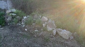 Kamene na skalku alebo iné využitie