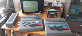 2x počítač PMD 85 + monitor
