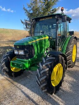 Predám traktor JOHN DEERE 5820