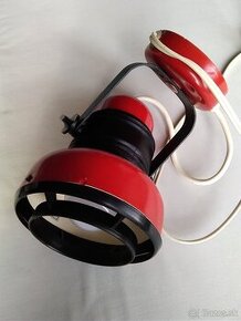 Predám nástennú lampu.