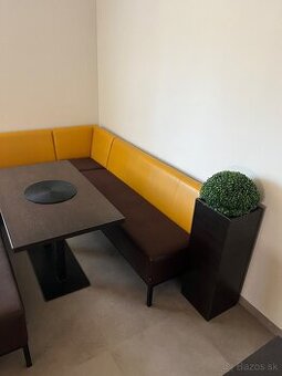 Barový box