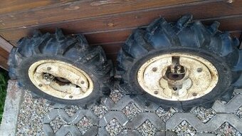 Kolesá Vari, Terra, Agzat