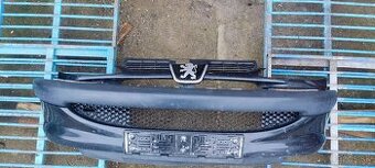 Predny naraznik Peugeot 206, maska, cierna