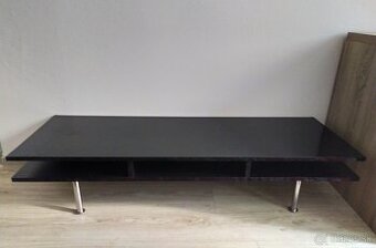 Stolik pod TV